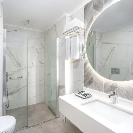 Sun Heaven Family & 阿拉尼亚